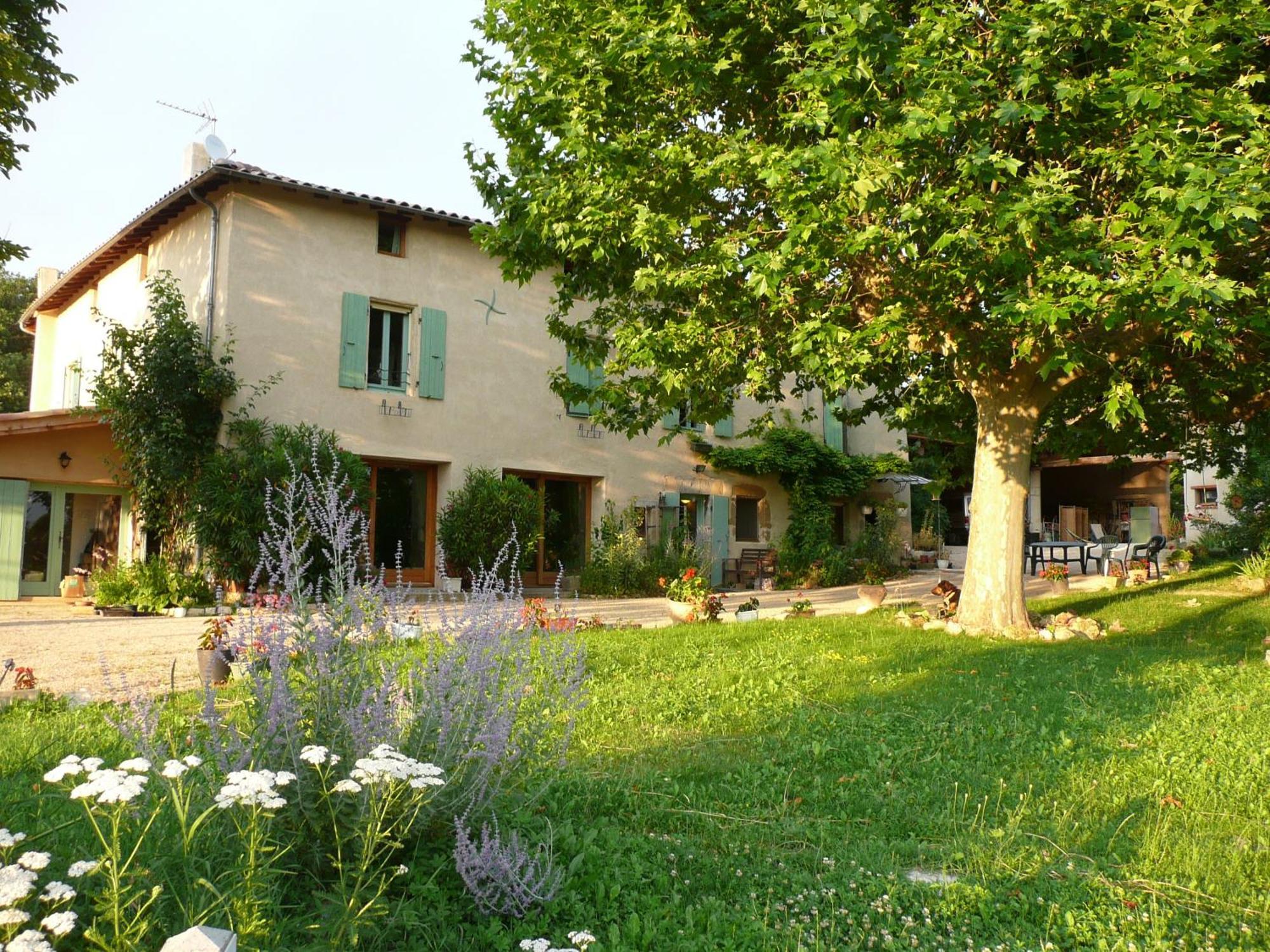 La Source, Vegetarian Guest House Chabeuil Exterior foto